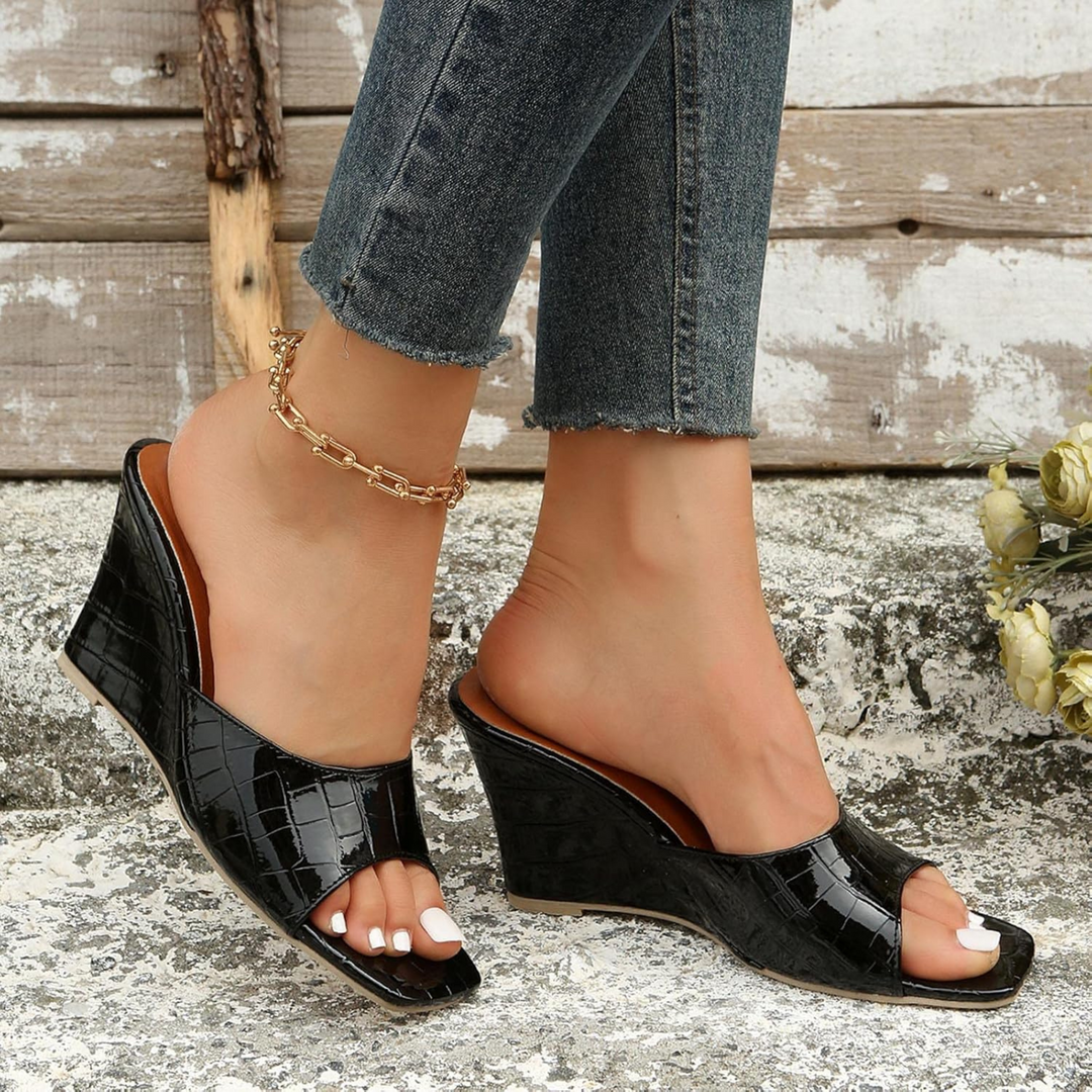 Gwyneth | Wedge Cushioned Shoes