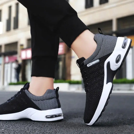 Men’s Modern Trainers With Breathable Upper