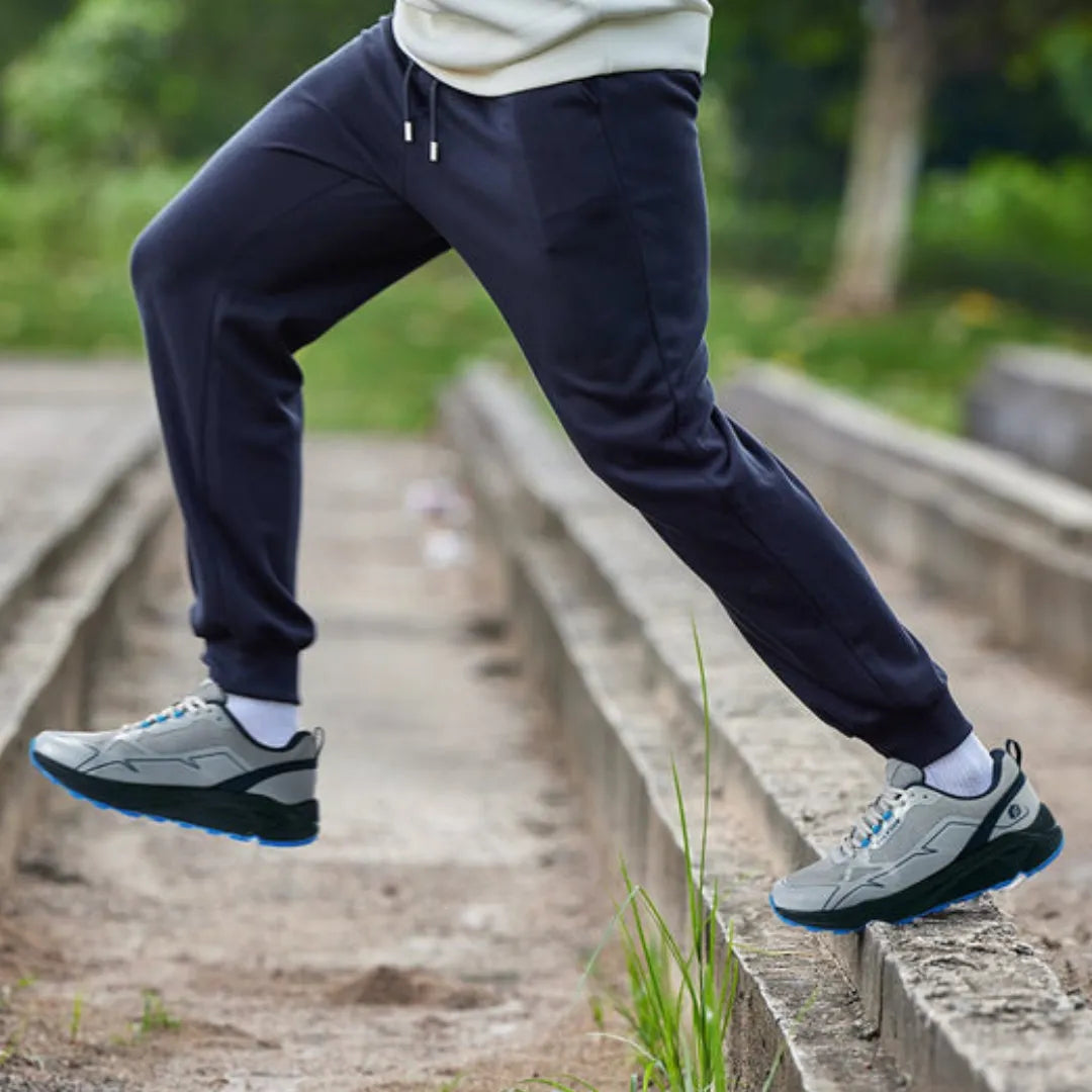 Men's Wide Lace Trainers