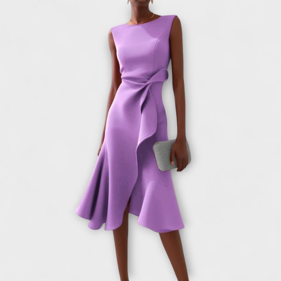 Elegant sleeveless midi dress featuring a unique asymmetric detail, perfect for chic occasions and flattering all body types. 5