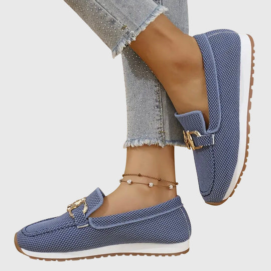 Orthopedic loafers for women featuring cushioned support and breathable design, crafted from elegant leather for optimal comfort. 4