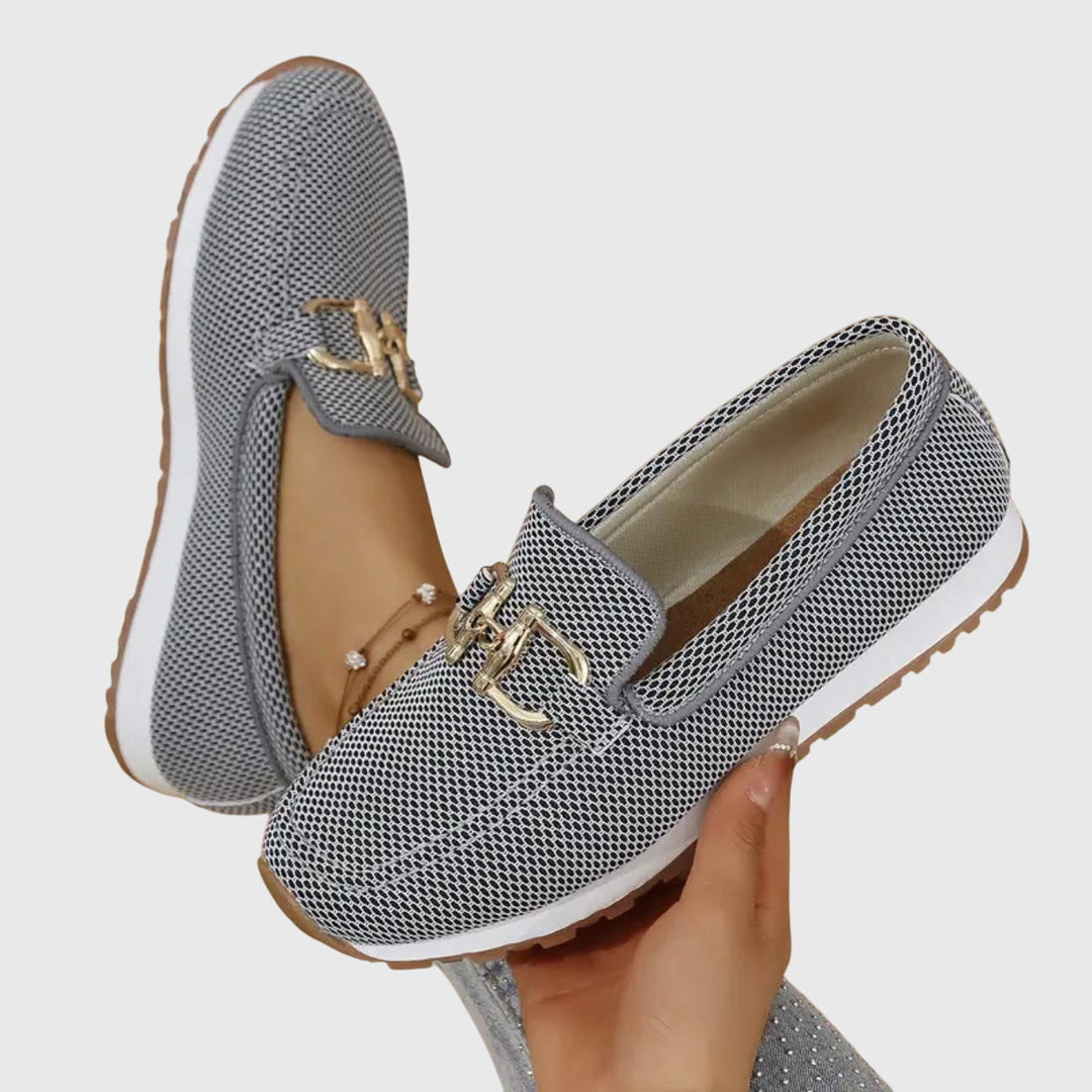 Orthopedic loafers for women featuring cushioned support and breathable design, crafted from elegant leather for optimal comfort. 5