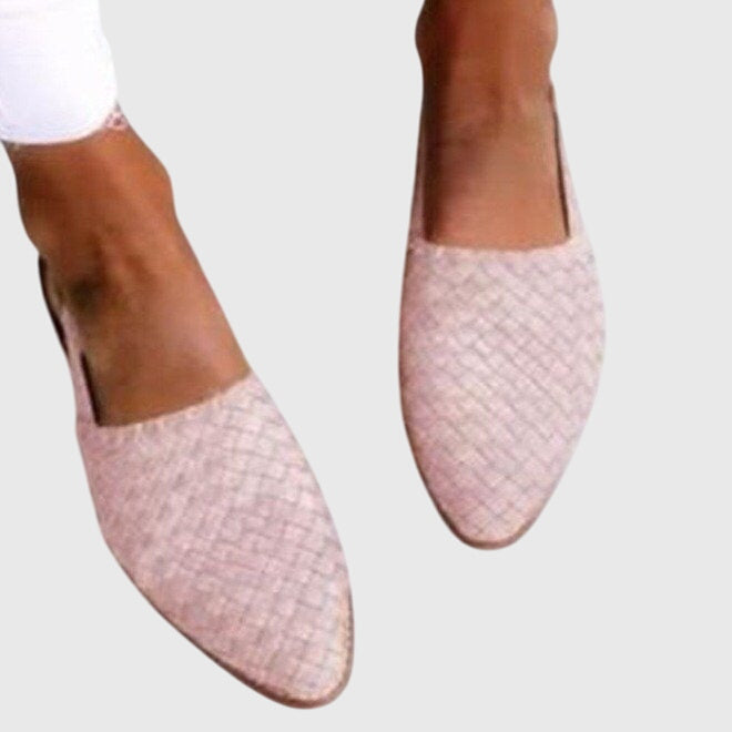 Orthopedic sandals for women featuring three-arch support, designed for stylish comfort and pain relief, perfect for all-day wear. 4
