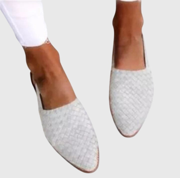 Orthopedic sandals for women featuring three-arch support, designed for stylish comfort and pain relief, perfect for all-day wear. 5
