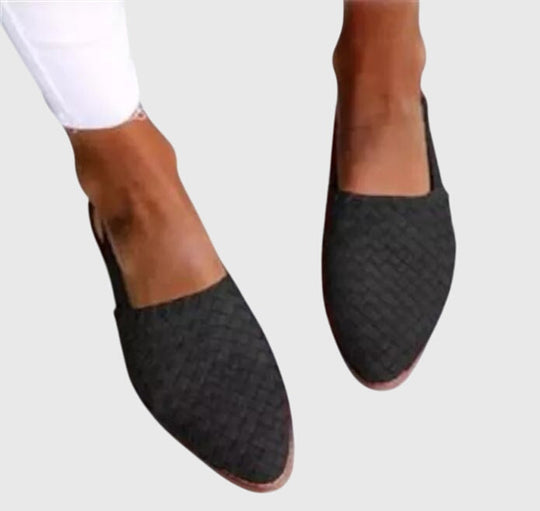 Orthopedic sandals for women featuring three-arch support, designed for stylish comfort and pain relief, perfect for all-day wear. 6
