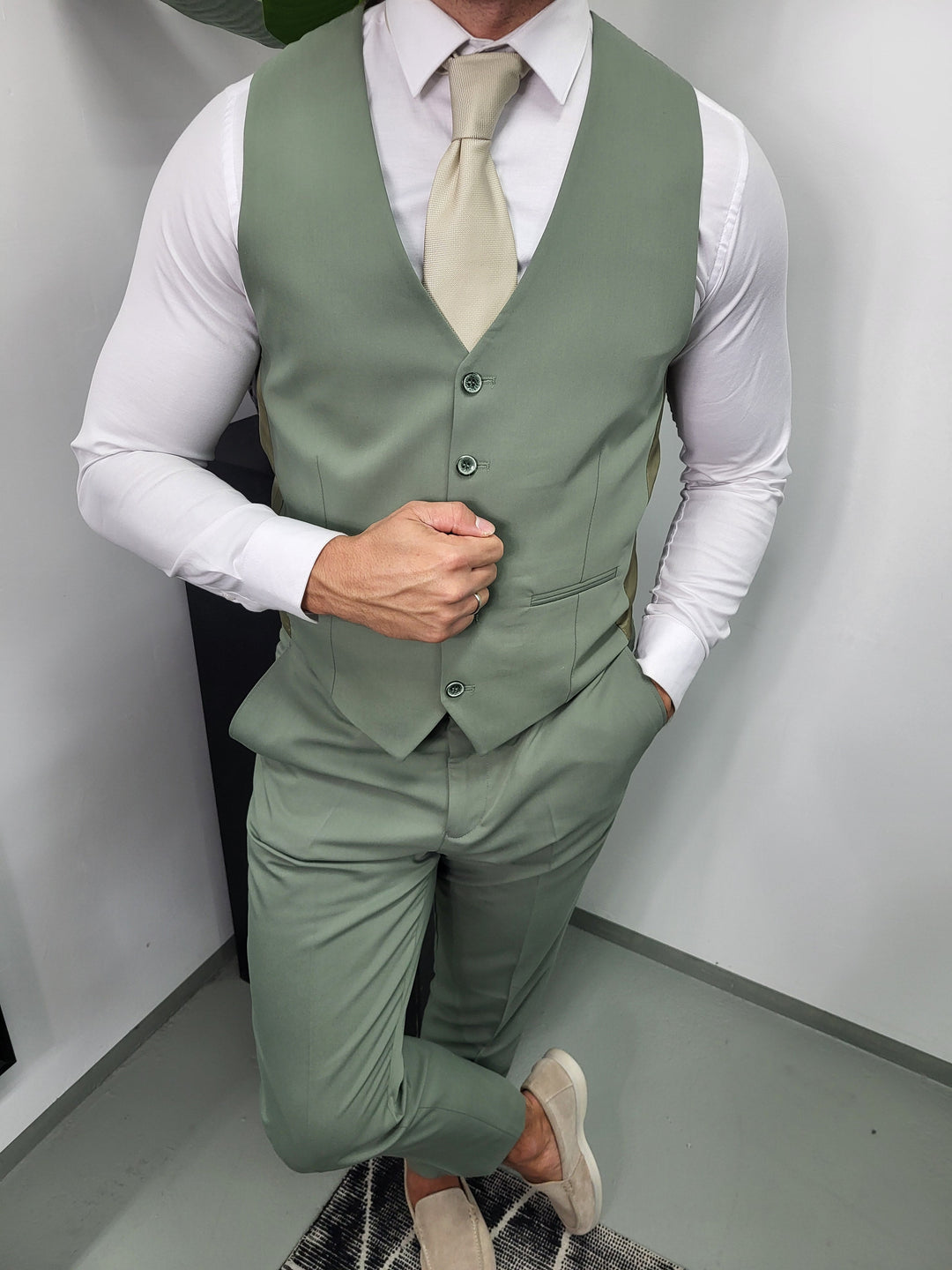 Men’s Classic 3-Piece Suit