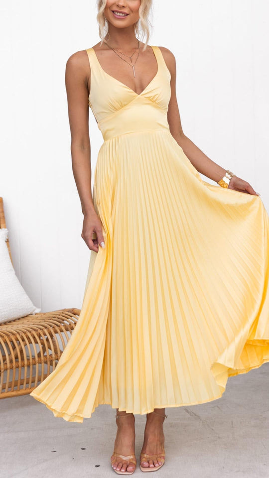 Women's Sleeveless Pleated Maxi Wedding Guest Dress